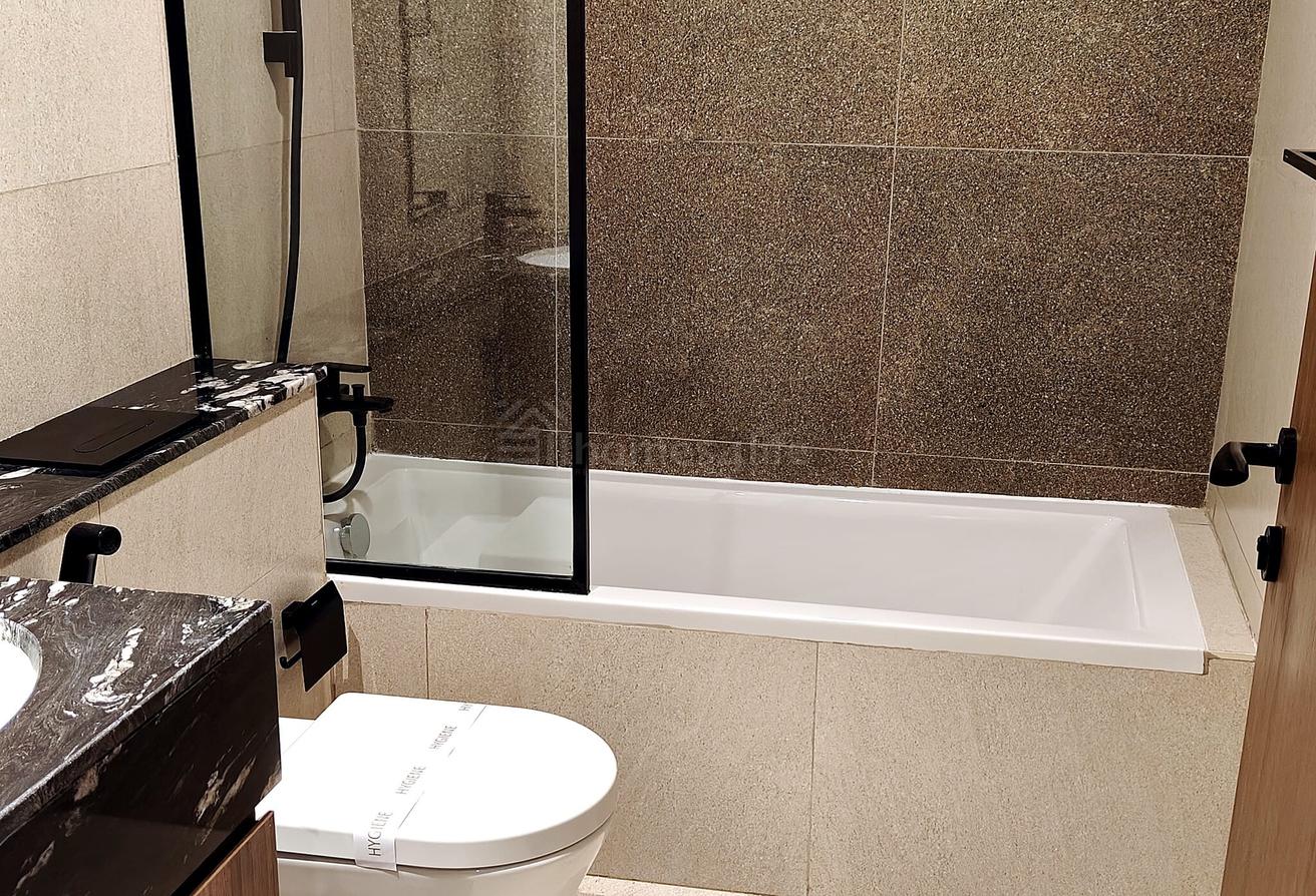 Brand New | 5 Bed + Maid Townhouse | Vacant photo 28