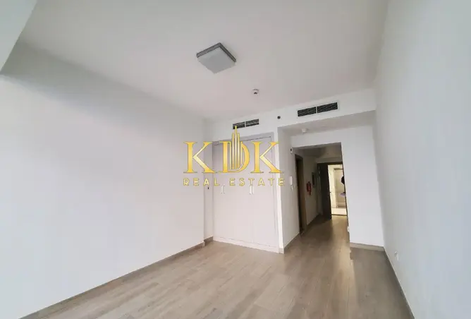 119041215 - Property Image 3