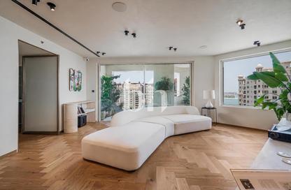 Apartment - 3 Bedrooms - 3 Bathrooms for rent in Al Hallawi - Shoreline Apartments - Palm Jumeirah - Dubai