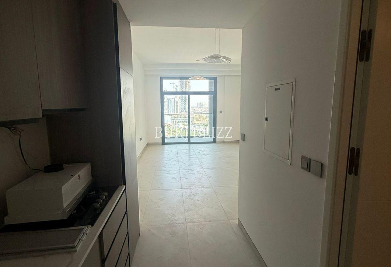 Brand New Studio | Semi-Furnished | Open View photo 5