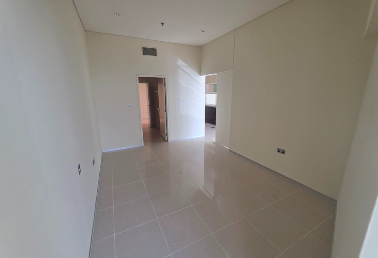 SPACIOUS 2BR | 3 BATHS | HIGH FLOOR gallery image