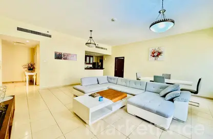 شقة - غرفة نوم - 2 حمامات للايجار في رمال 4 - رمال - جميرا بيتش ريزيدنس - دبي