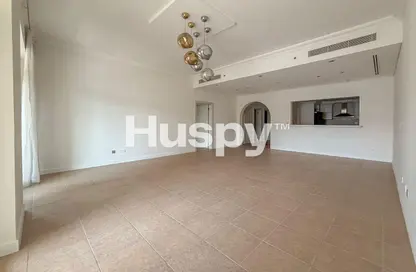 شقة - 2 غرف نوم - 3 حمامات للايجار في الحلاوي - مساكن شور لاين - نخلة جميرا - دبي