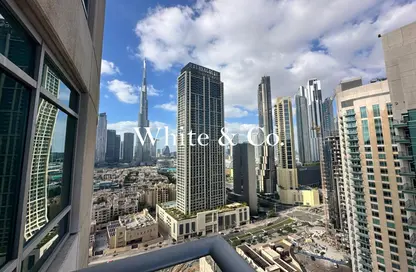 Apartment - 2 Bedrooms - 2 Bathrooms for rent in Burj Views A - Burj Views - Downtown Dubai - Dubai