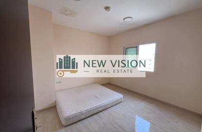 Apartment - 1 - 1 for rent in Al Qulayaa Building - Al Qulaya'ah - Al Sharq - Sharjah Apartment - 1 - 1 for rent in Al Qulayaa Building - Al Qulaya'ah - Al Sharq - Sharjah