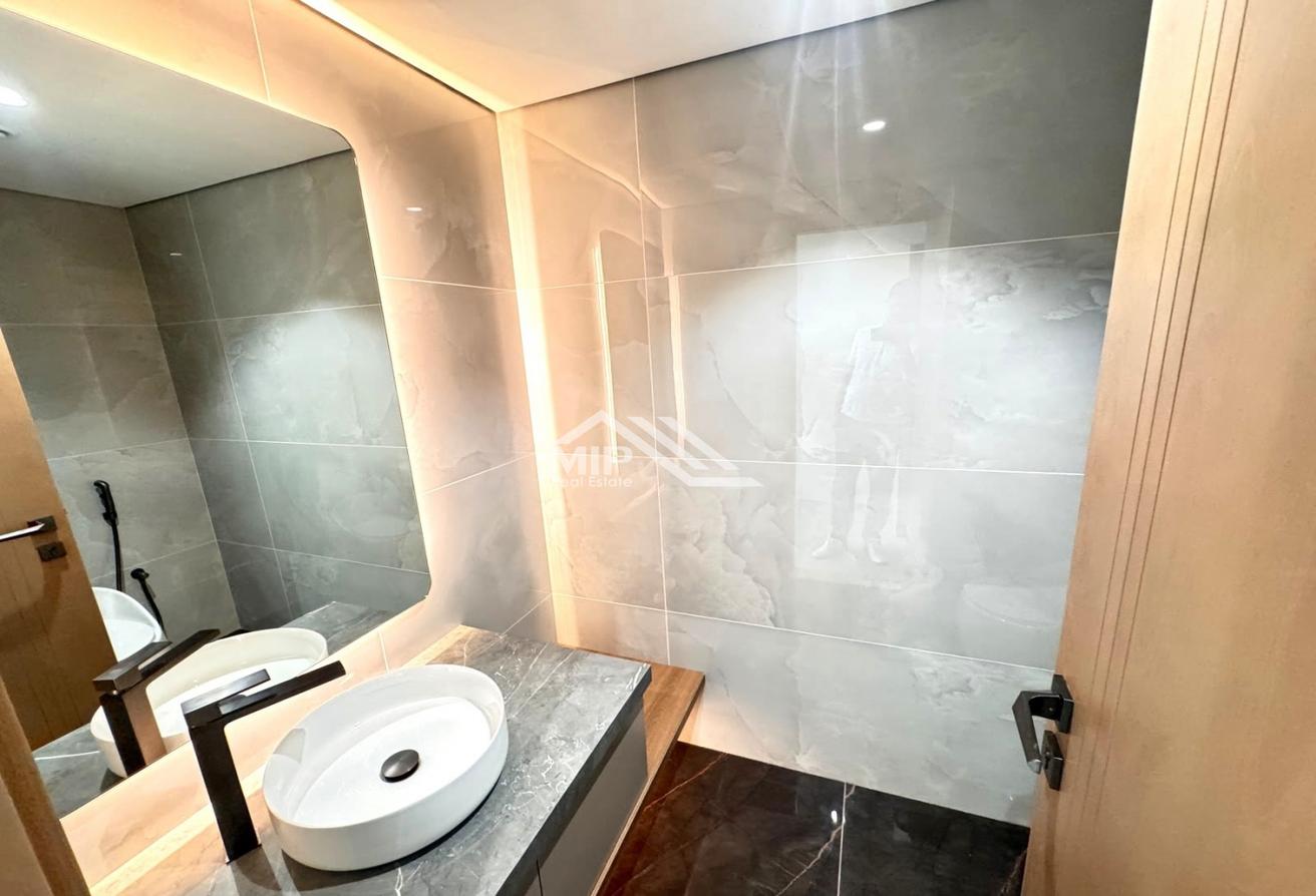 Prime Location | Ready to move in | Chiller Free photo 16