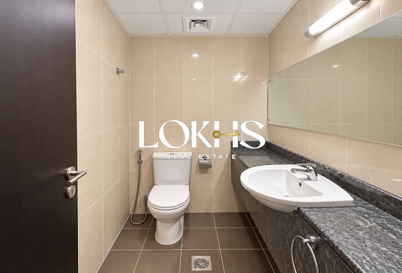 Exclusive | Furnished | Semi Closed Kitchen photo 11