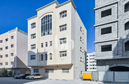 عمارة بالكامل للبيع في بناية البطينة 9 - البطينة - الشارقة