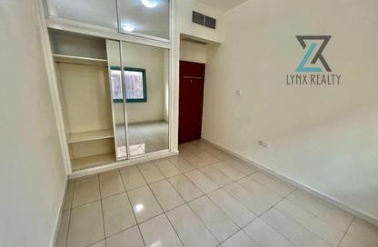 Apartment - 1 Bedroom - 2 Bathrooms for rent in Al Menhali Building - Oud Metha - Bur Dubai - Dubai
