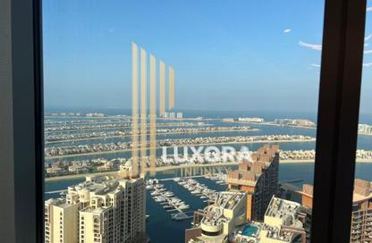 Apartment - Studio - 1 Bathroom for rent in The Palm Tower - Palm Jumeirah - Dubai
