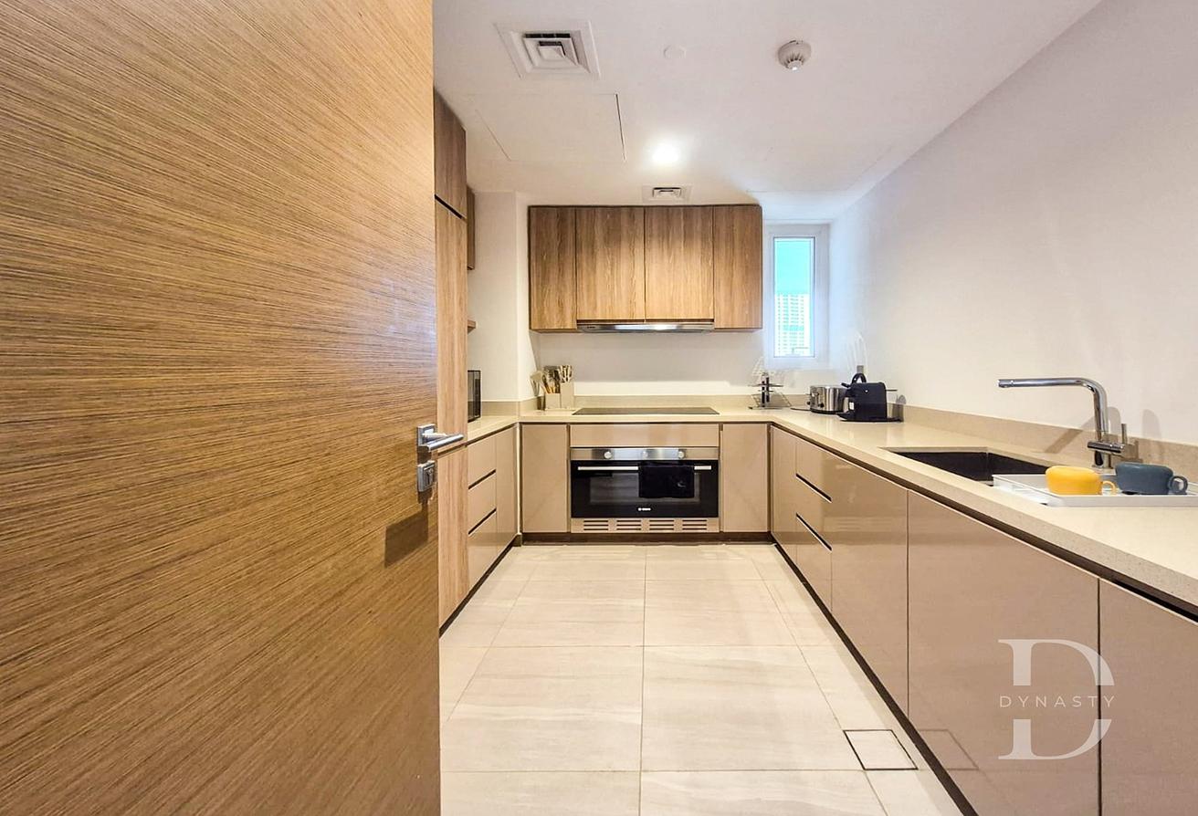 Luxury 3BR + Maid | Private Elevator | Urban Oasis photo 22