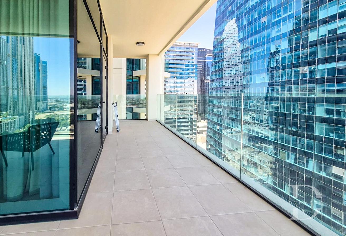 Luxury 3BR + Maid | Private Elevator | Urban Oasis photo 16