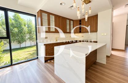 Villa - 4 - 5 for rent in Rochester - The Park Villas - Damac Hills - Dubai