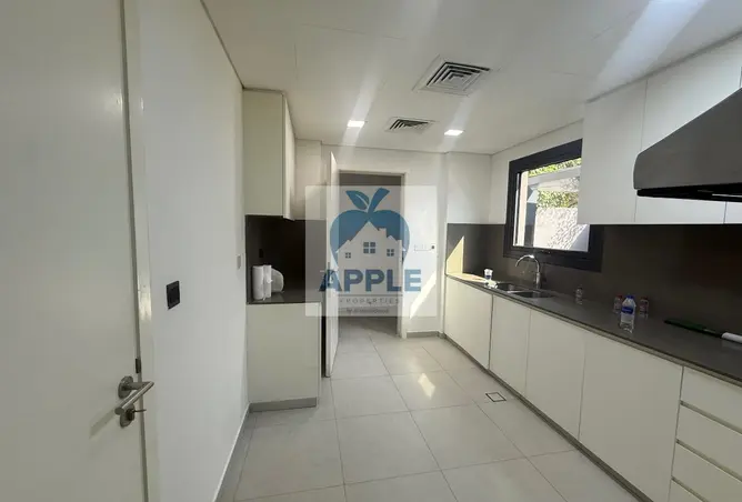 155593287 - Property Image 3
