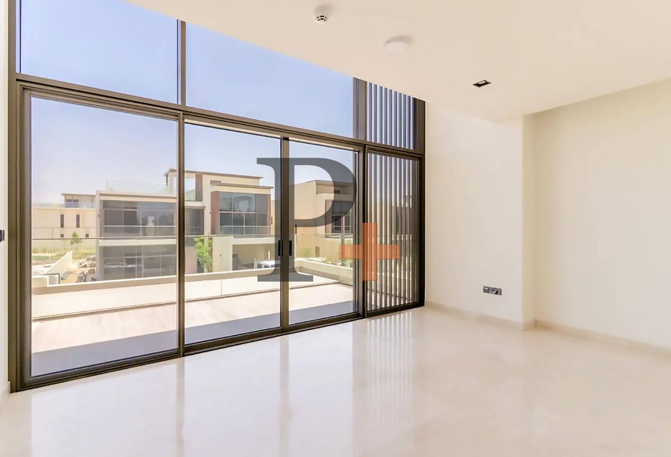 Park backing 4 BR| Lowest in market | Roof terrace photo 6