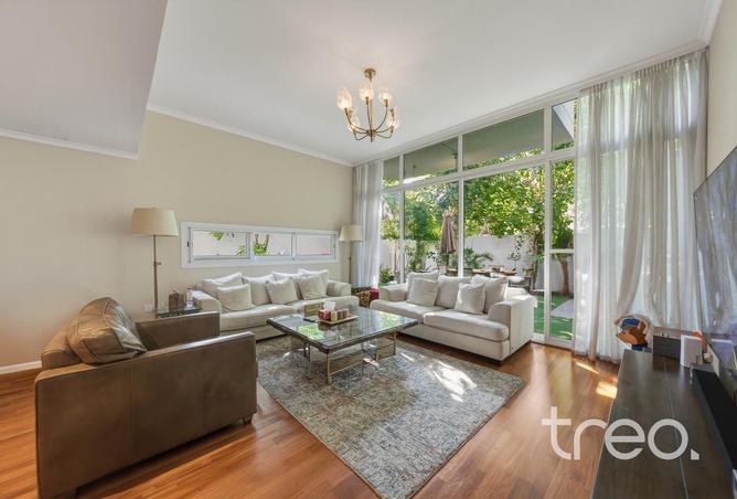 72311209 - Property Image 2