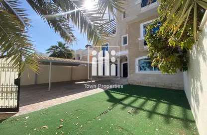 Villa - 6 Bedrooms for rent in Al Karamah - Abu Dhabi