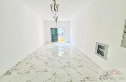 شقة - 2 غرف نوم - 3 حمامات للايجار في بناية مويليح 29 - مويلح - الشارقة