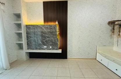 Apartment - Studio - 1 Bathroom for rent in Palace Tower 2 - Palace Towers - Dubai Silicon Oasis - Dubai Apartment - Studio - 1 Bathroom for rent in Palace Tower 2 - Palace Towers - Dubai Silicon Oasis - Dubai