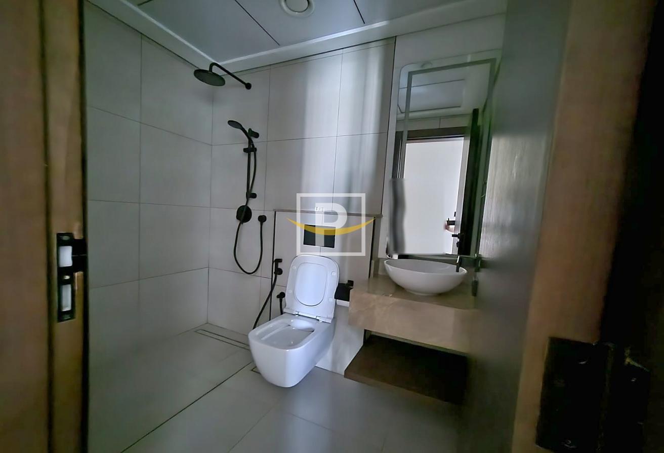 Exclusive | Signature Floor | Furnished Smart Home photo 12