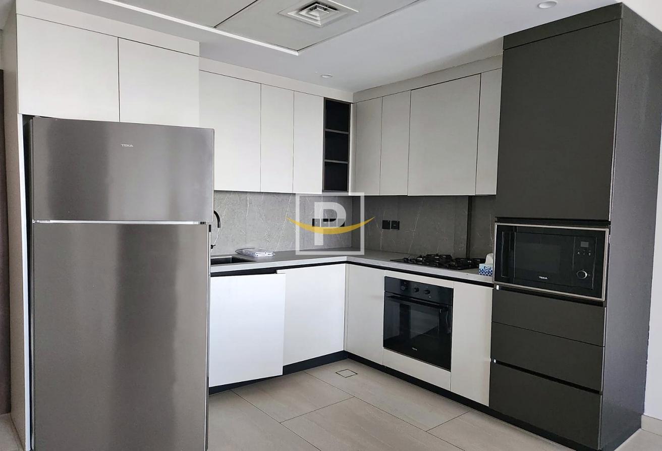 Exclusive | Signature Floor | Furnished Smart Home photo 4