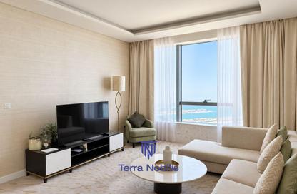 Apartment - 1 - 2 for rent in The Palm Tower - Palm Jumeirah - Dubai