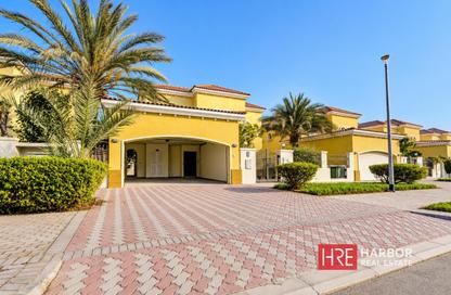 Villa - 3 - 4 for rent in District 8 - Jumeirah Park - Dubai