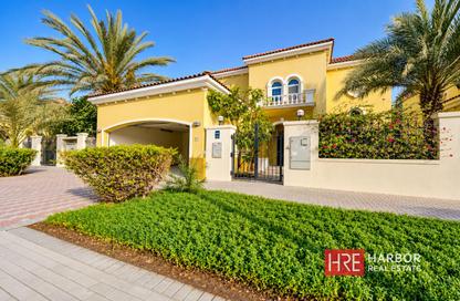 Villa - 3 - 4 for rent in District 8 - Jumeirah Park - Dubai