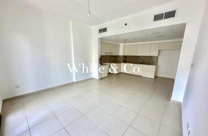 Apartment - 2 Bedrooms - 2 Bathrooms for sale in Hayat Boulevard 1B - Hayat Boulevard 1 - Hayat Boulevard - Town Square - Dubai