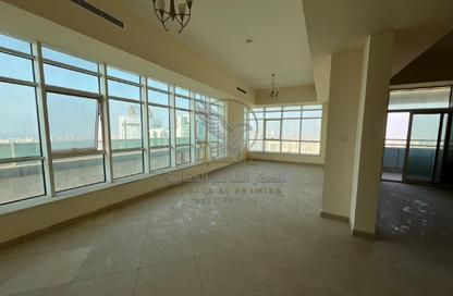 Penthouse - 4 - 7 for rent in Al Majaz 1 - Al Majaz - Sharjah