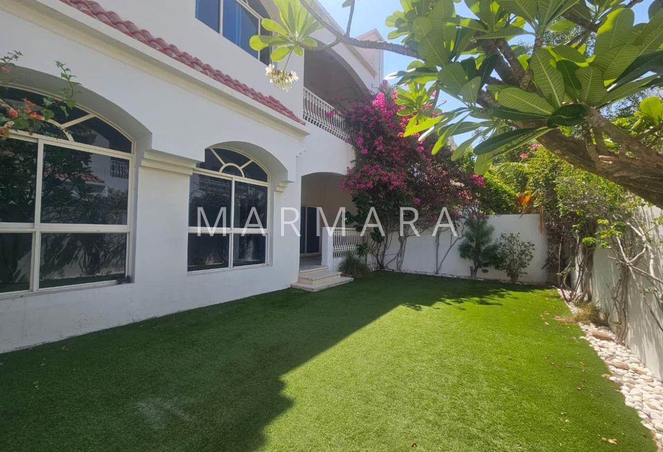 Spacious Well Maintained villa | Garden | Pool photo 23