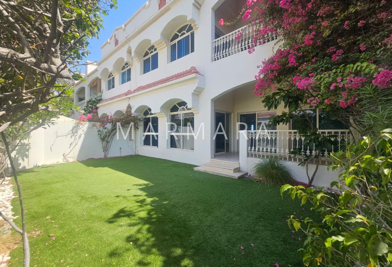 Spacious Well Maintained villa | Garden | Pool photo 22