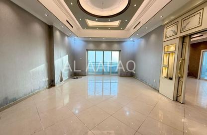 Apartment - 4 Bedrooms - 6 Bathrooms for rent in Al Ferasa Tower - Al Majaz 1 - Al Majaz - Sharjah