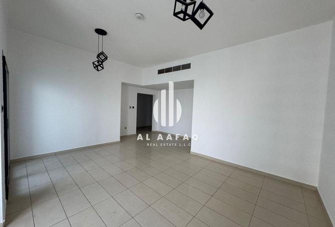 76977337 - Property Image 2