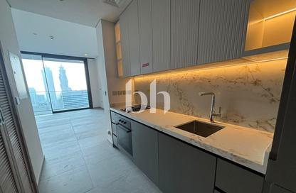 Apartment - Studio - 1 for rent in Peninsula Four - Peninsula - Business Bay - Dubai