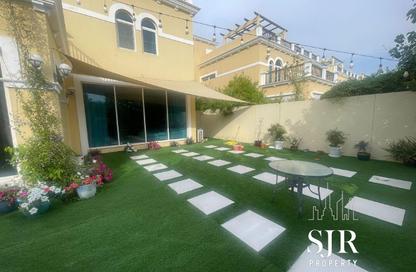 Villa - 4 - 4 for rent in Jumeirah Park - Dubai