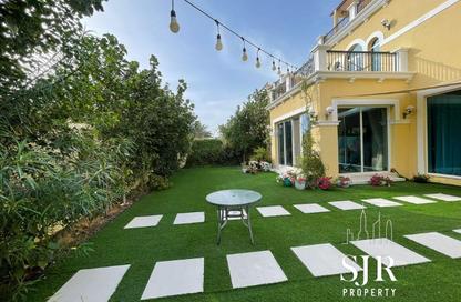 Villa - 4 - 4 for rent in Jumeirah Park - Dubai Villa - 4 - 4 for rent in Jumeirah Park - Dubai