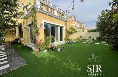 Villa - 4 - 4 for rent in Jumeirah Park - Dubai Villa - 4 - 4 for rent in Jumeirah Park - Dubai