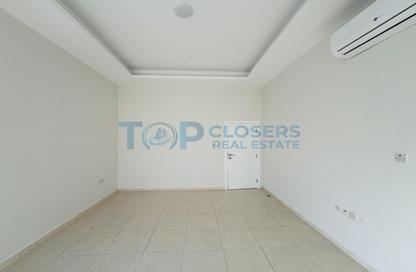 Villa - 5 Bedrooms - 4 Bathrooms for rent in Ramlat Zakher - Zakher - Al Ain