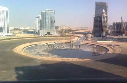 Apartment - 1 Bedroom - 2 Bathrooms for rent in Hub Canal 1 - Hub-Golf Towers - Dubai Sports City - Dubai
