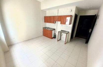 Apartment - Studio - 1 Bathroom for rent in Fire Station Road - Muwaileh - Sharjah