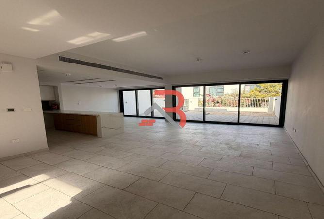 114595375 - Property Main Image