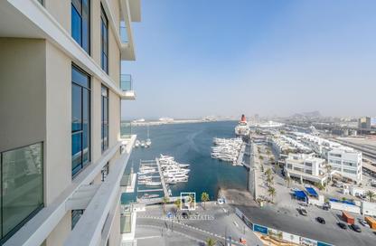 Apartment - 2 Bedrooms - 3 Bathrooms for rent in Seagate Building 1 - Seagate - Mina Rashid - Dubai