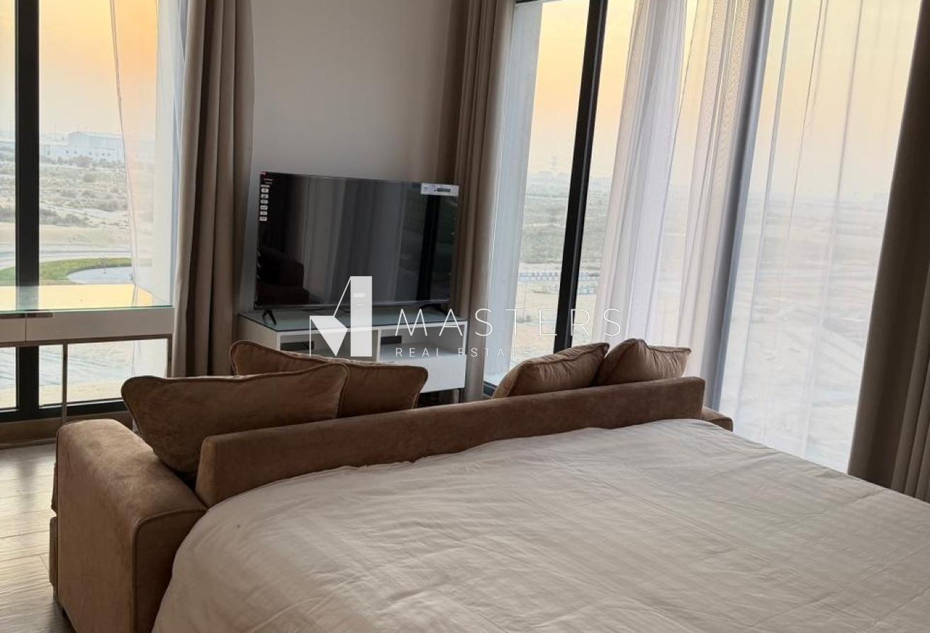 Fully Furnished | Pretty Sunset View | Cozy photo 4