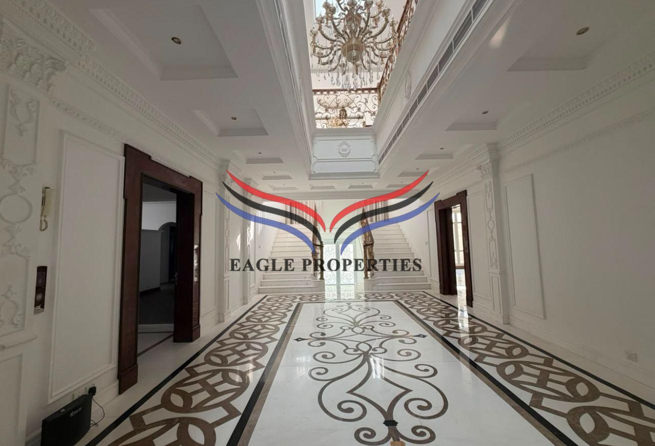 Ultra Spacious 7BR Villa | 9 Baths | Pool/ Jacuzzi photo 2