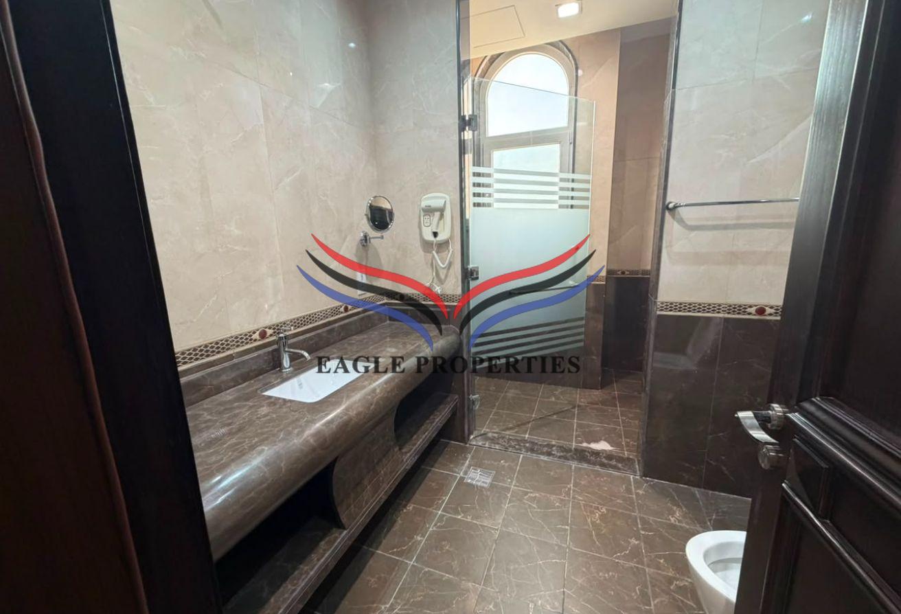 Ultra Spacious 7BR Villa | 9 Baths | Pool/ Jacuzzi photo 15