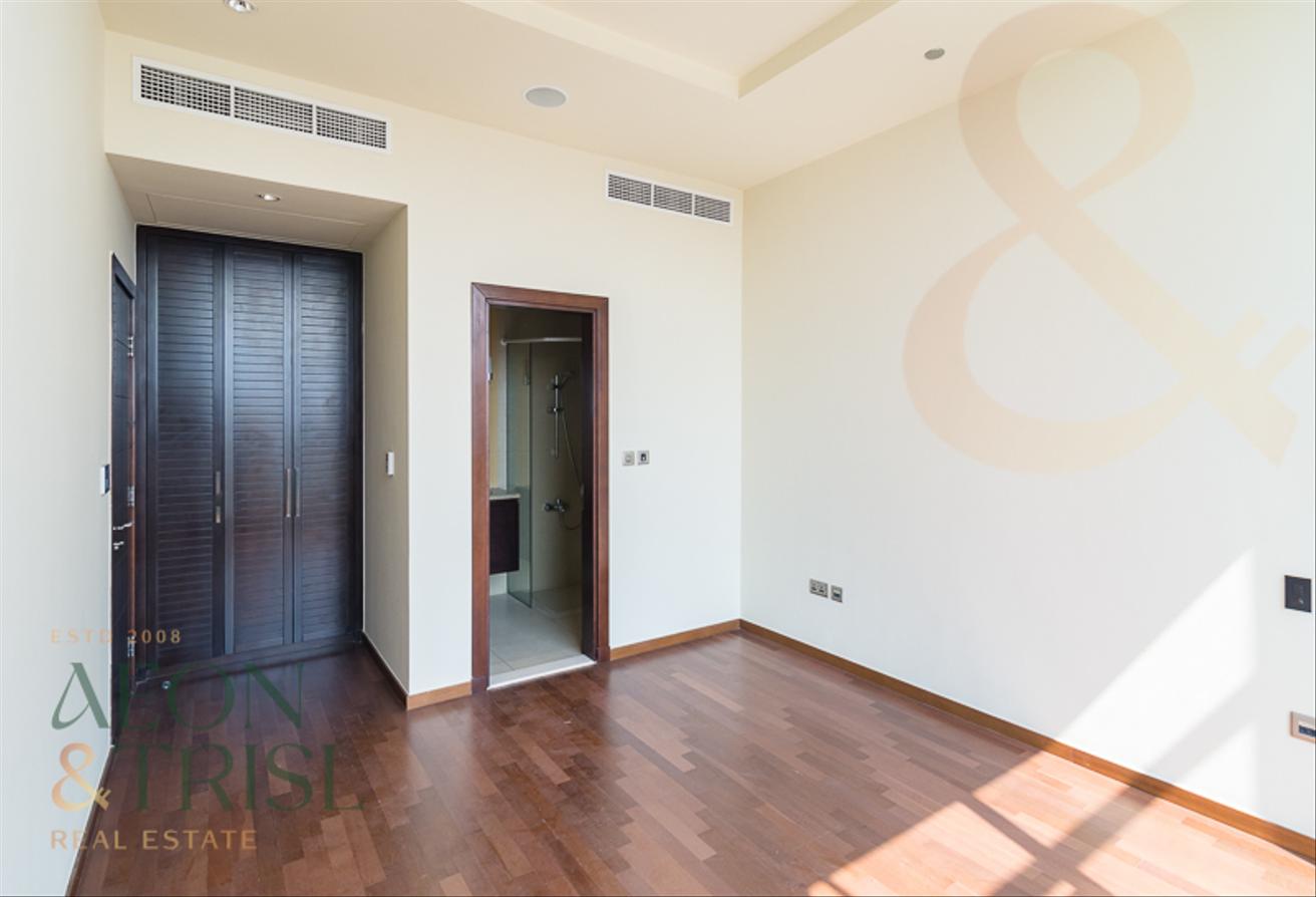 Tiara | 3 BR+Study | Sea and Burj Al Arab View photo 3