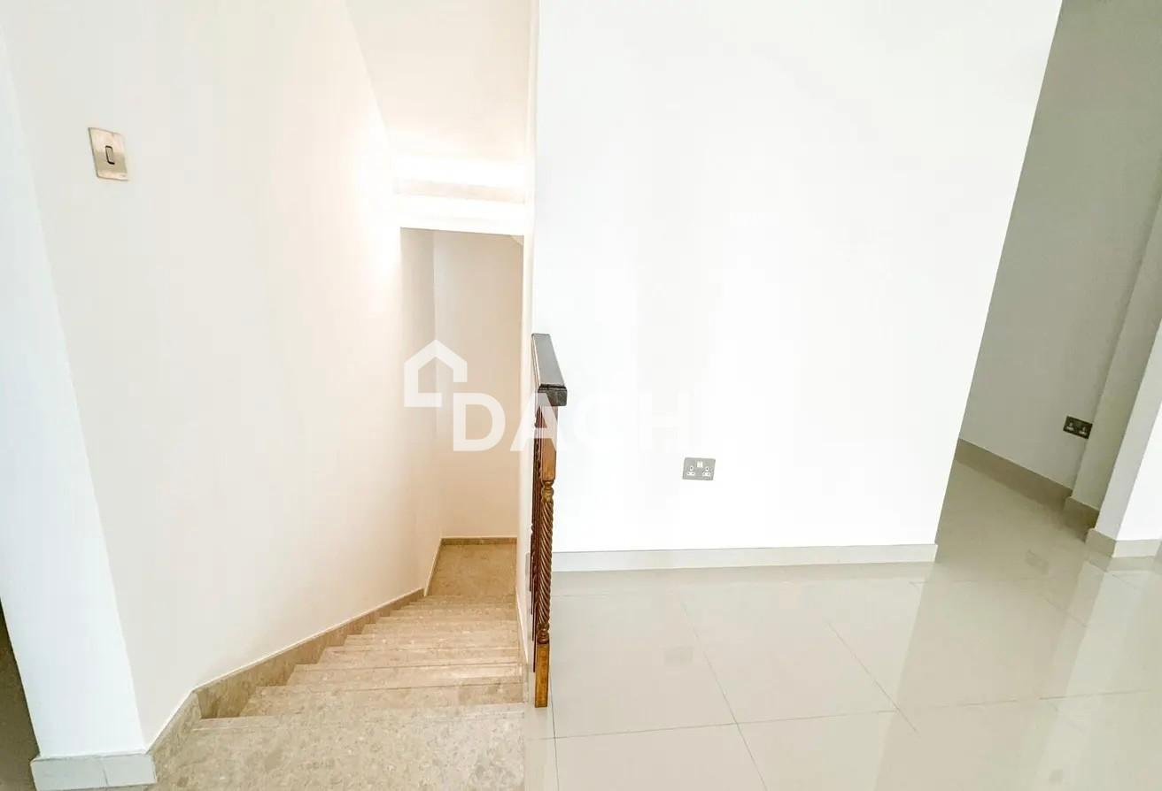 3 Storey | Best Price | Large Layout photo 8