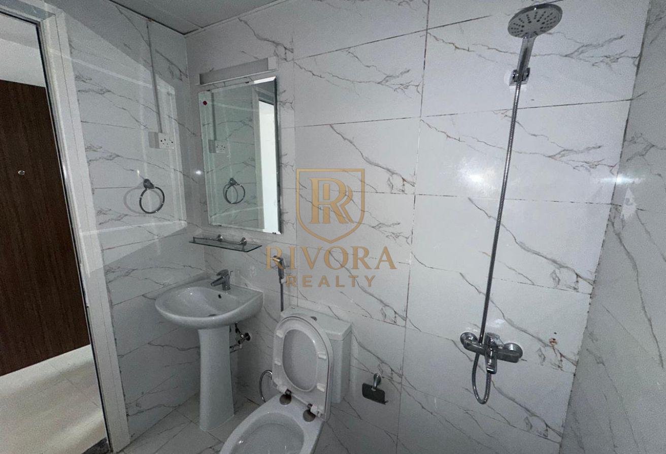 STUDIO I LOCATION I REASONABLE PRICE photo 9