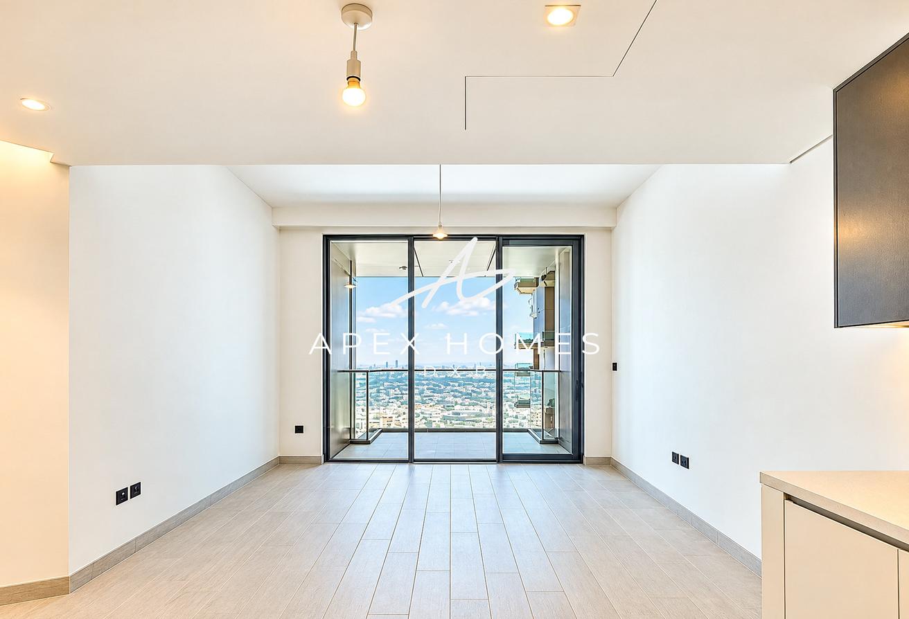SPACIOUS | VACANT NOW | Brande New | Bright Layout photo 7